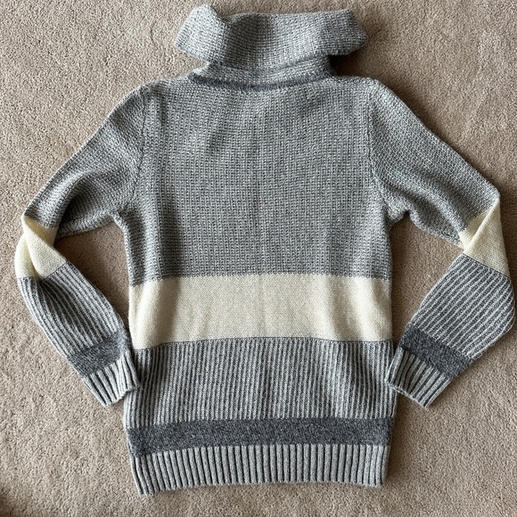 Tristan turtleneck sweater - Picture 2 of 3